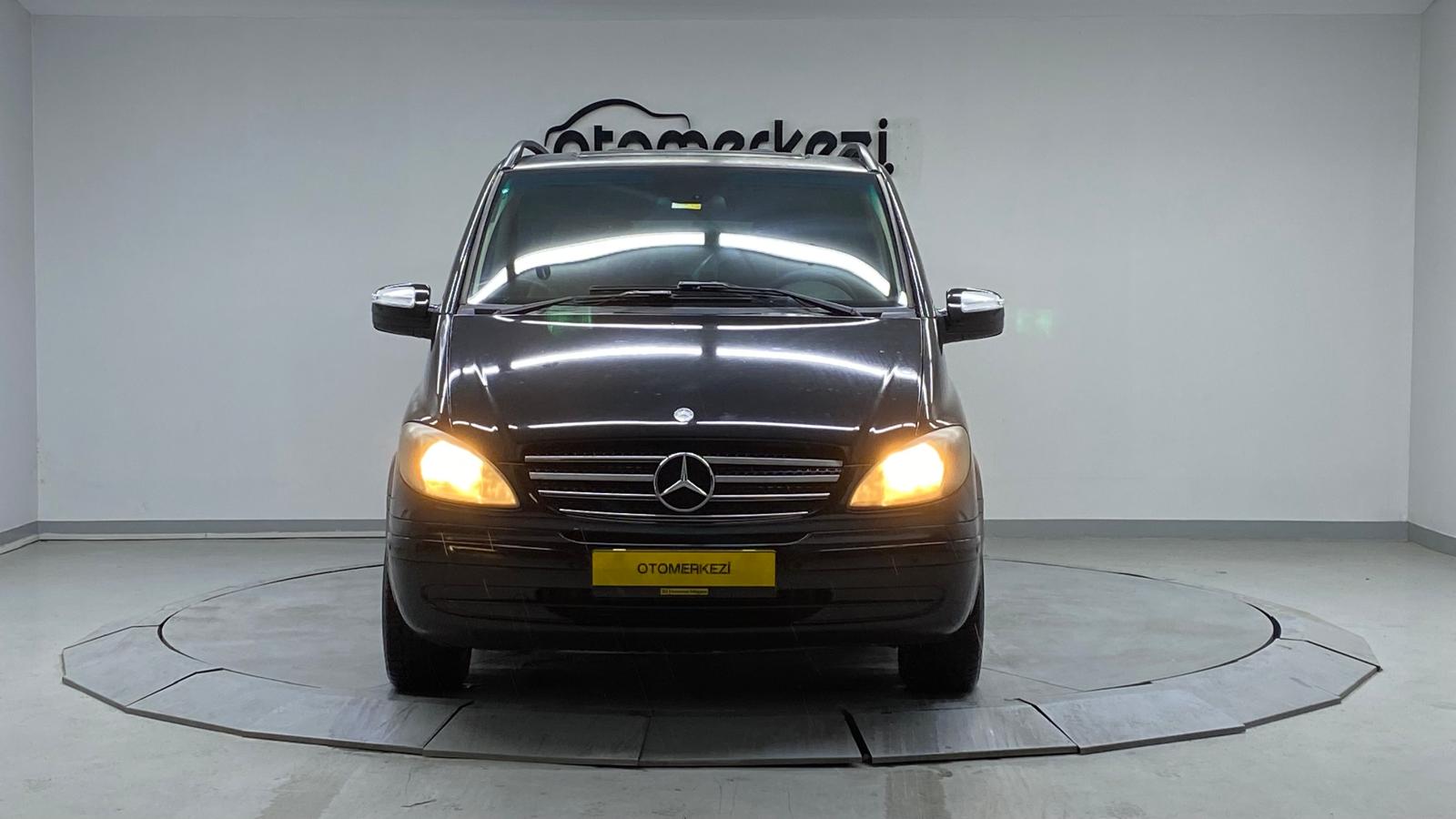 MERCEDES VIANO 24
